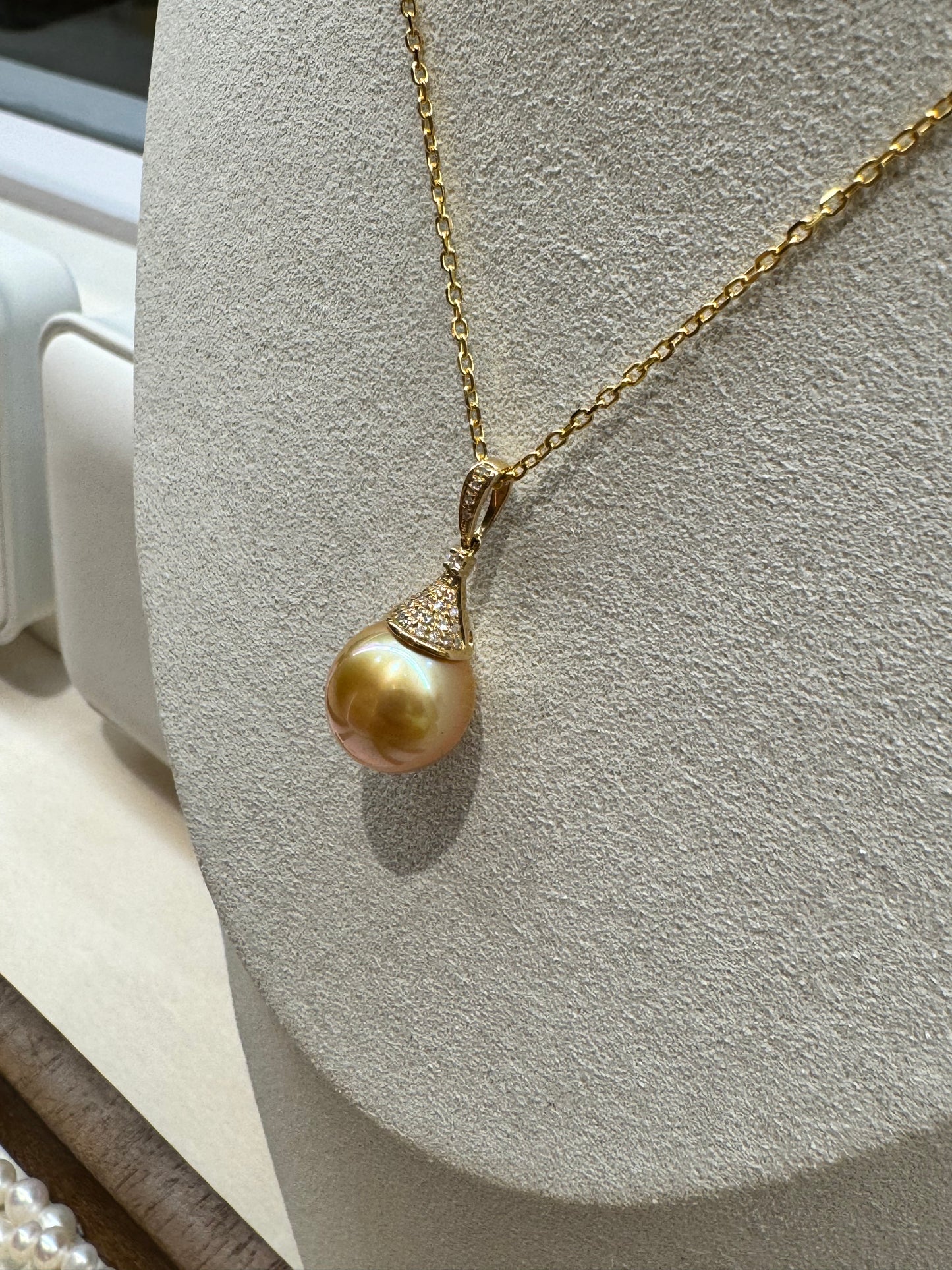 Gorgeous Golden South Sea Pearl Necklace